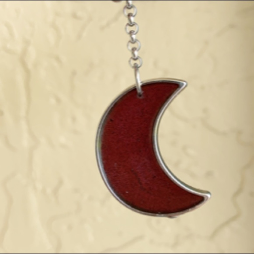 Dark Red resin & glitter crecent moon earrings - Picture 7 of 12